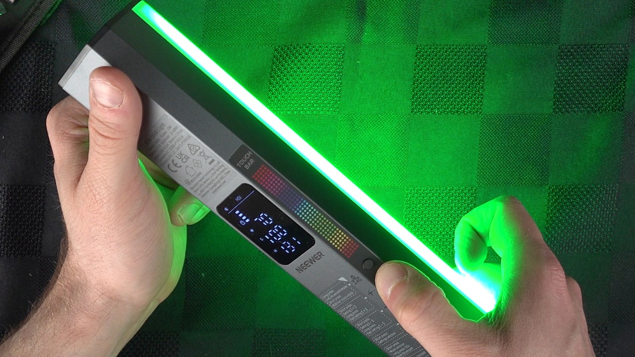 Unboxing the Neewer RGB1 LED Tube Light Stick