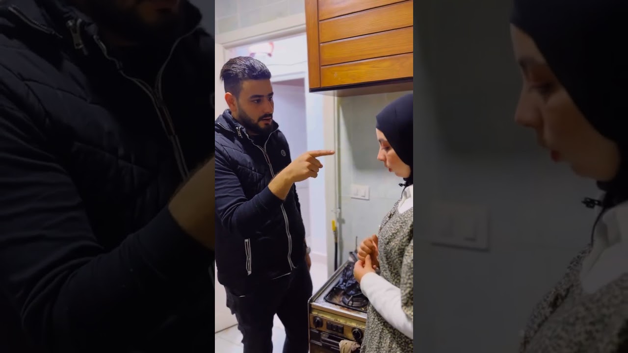 اول لما حماتها دخلت عليهم شالت الاكل من قدامها    شوف رد فعل الزوج !