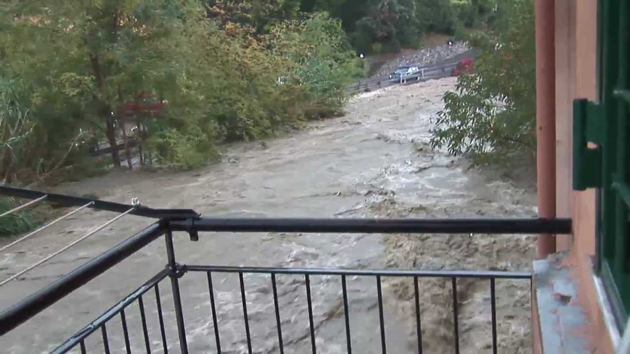 Alluvione Genova, torrente Sturla, 4/11/11 dalle ore 12 alle 14.30