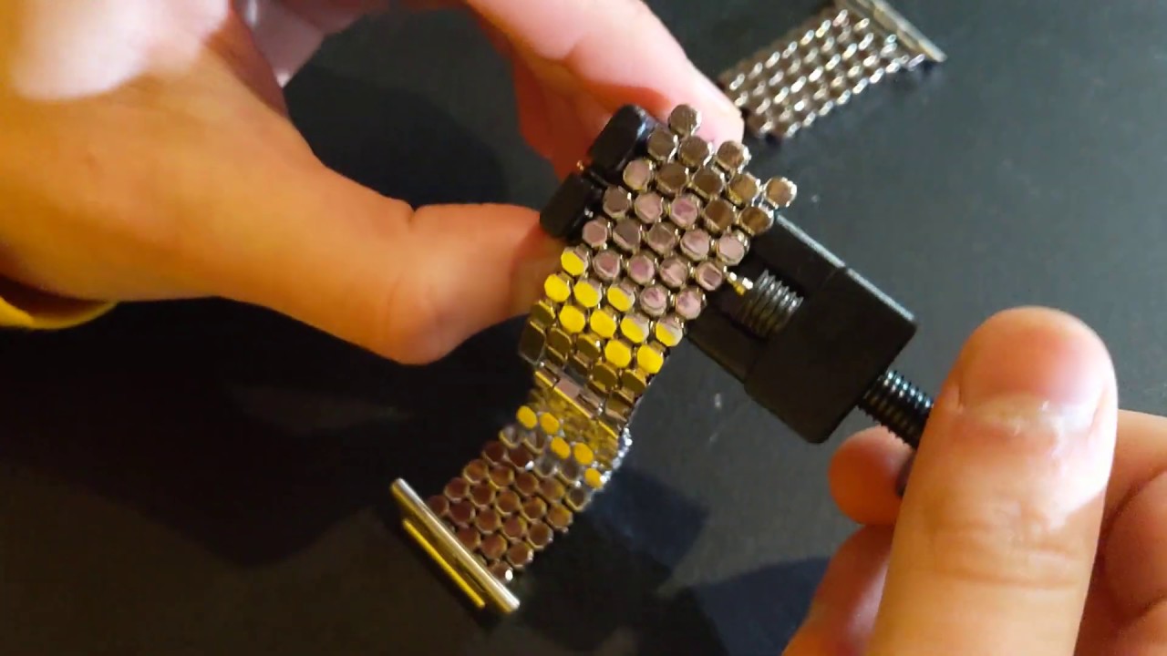 How To Adjust Your SWISS Strap - Straps Savers