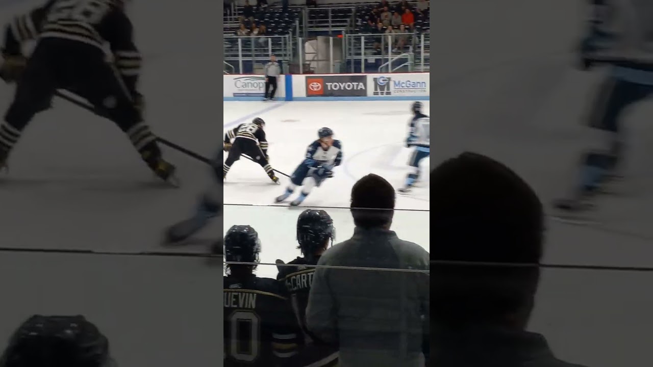 CROSS CHECK TO THE FACE?