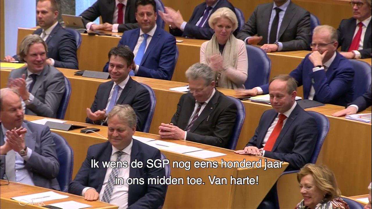 100 jaar SGP: felicitaties van Kamervoorzitter Khadija Arib, applaus van de Tweede Kamer