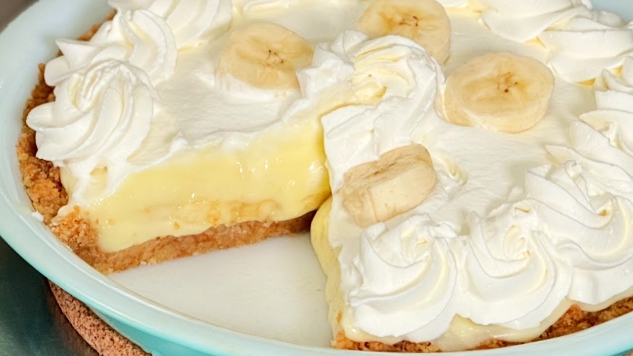 Create The Most Delicious Homemade Banana Cream Pie Easily