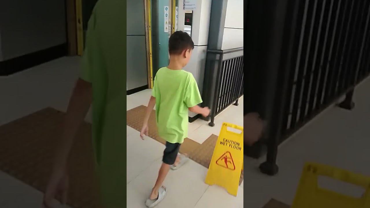 Jalan jalan dulu jaja lrt