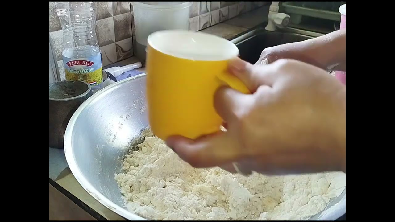 lekkere bol , en pinda koek gemaak , mantap 😋♥️