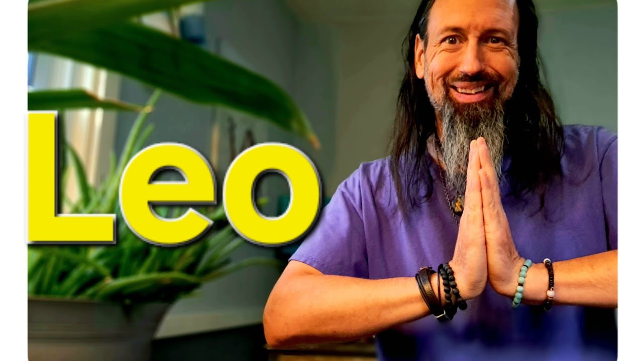 Leo - A Sacred Pause | Weekly Rune Reading & Cosmic Check-In