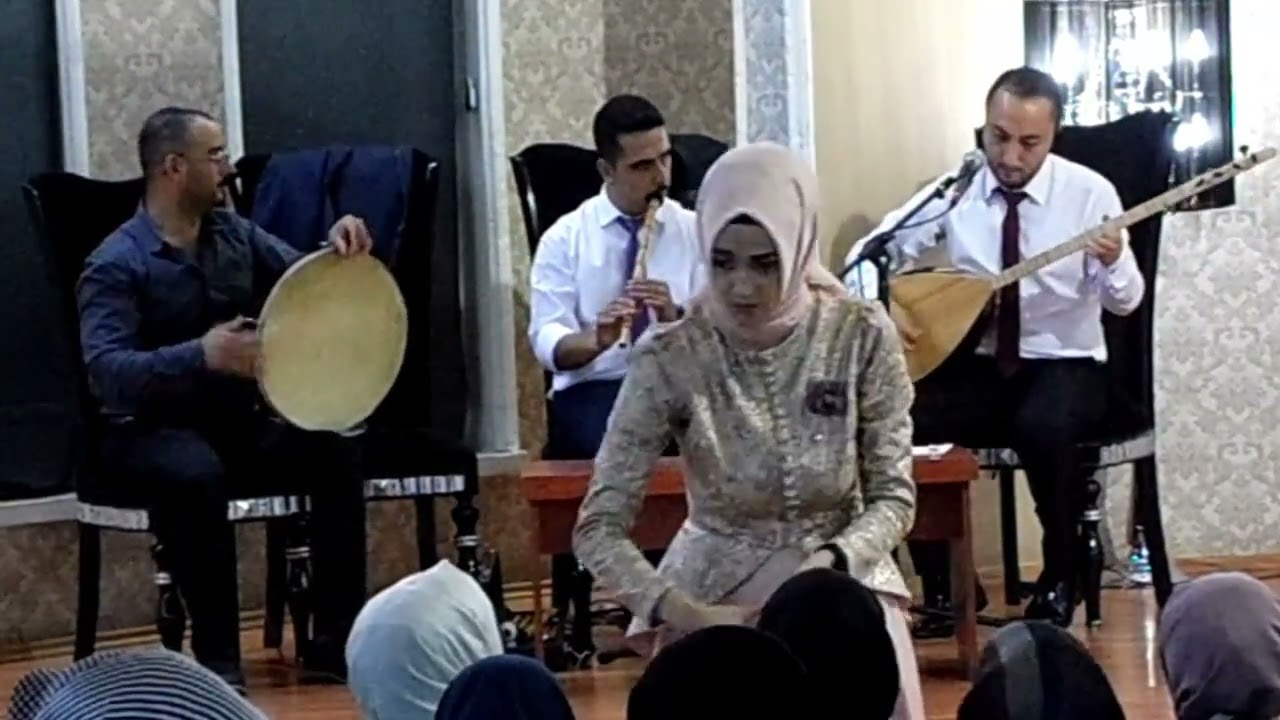 işte gidiyor çeşmi siyah