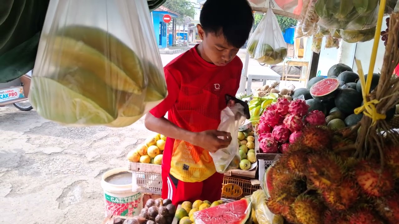 Tugas Bahasa Indonesia Membuat Vidio Negosiasi Nama : HAMMAM FARIS KHOIRY No : 15 Kls : X-03