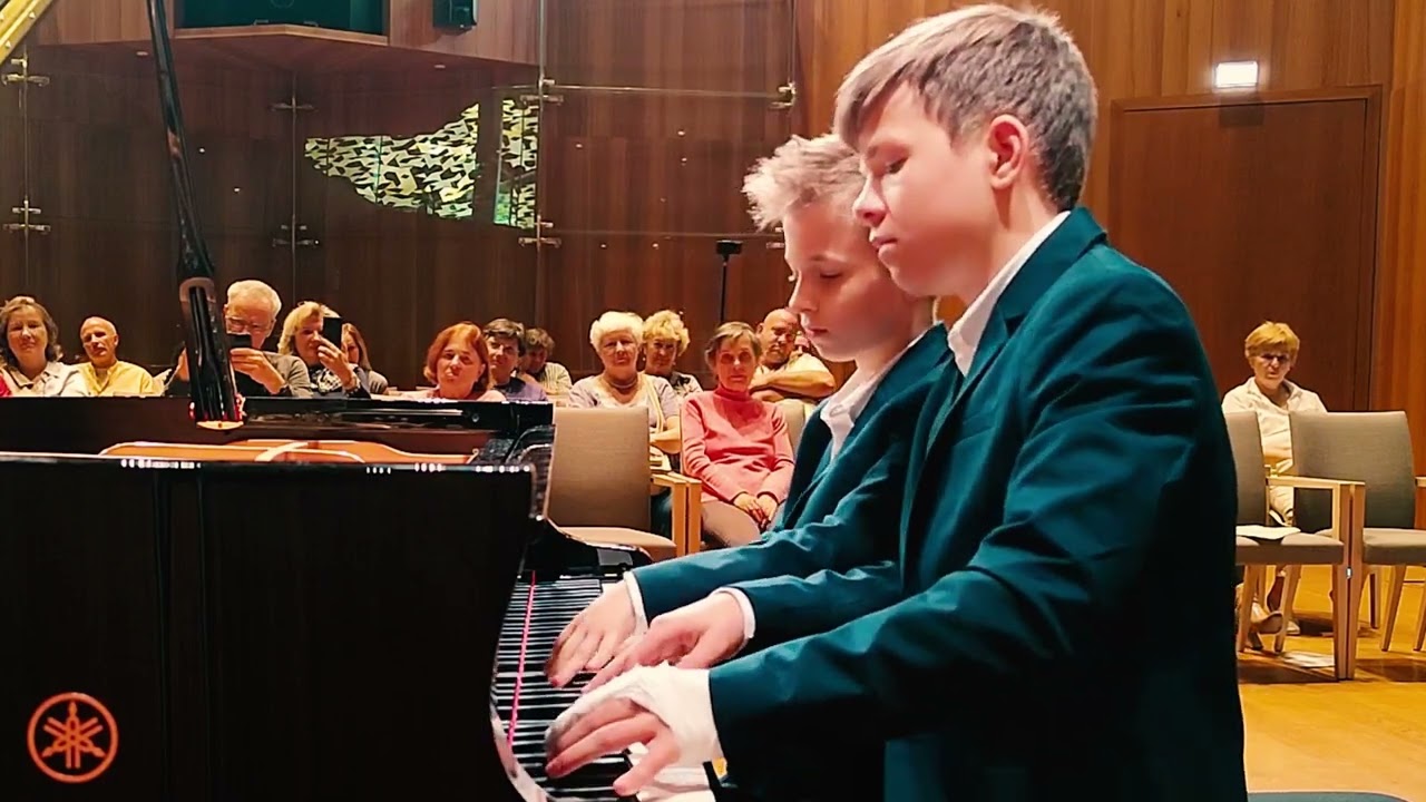 Brahms: 5th Hungarian Dance | Adam and Mate Balogh