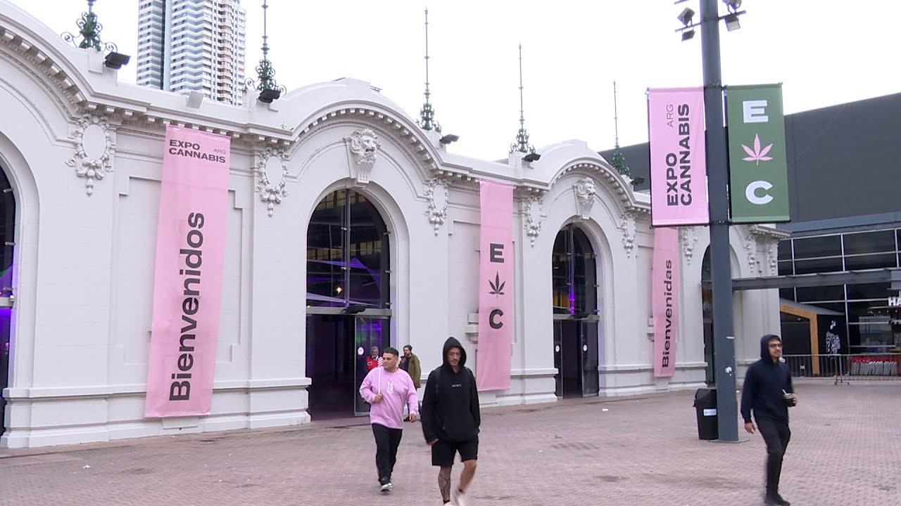 Con miles de asistentes, comenzó la Expo Cannabis en La Rural