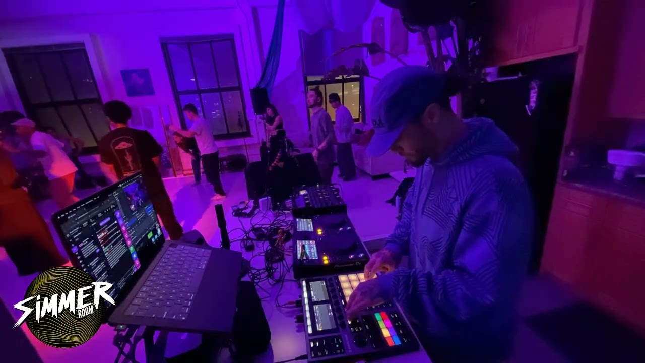 After the rain, the floor was SWEATIN'! Deep House in Oakland | SImmer ROOM 300!!!! mix by Coflo
