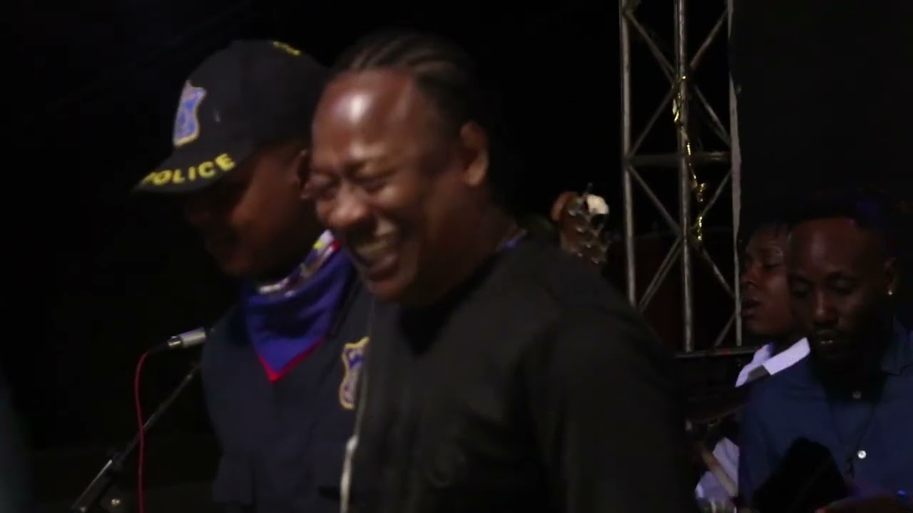 GRACIA DELVA REMÈT YON JÈN Saint-Michel-de-l'Attalaye Djazz la gade kòman misye chante 5 KONTINAN