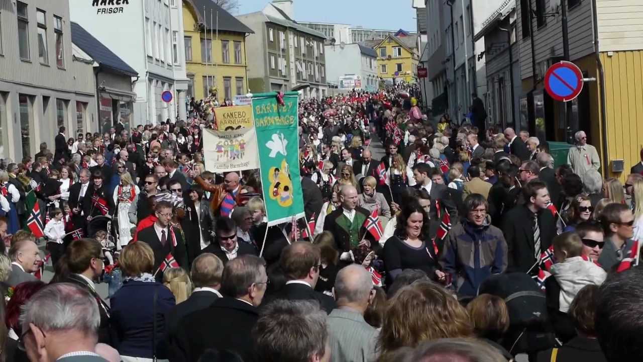 17. mai Harstad 2012 - Folketoget
