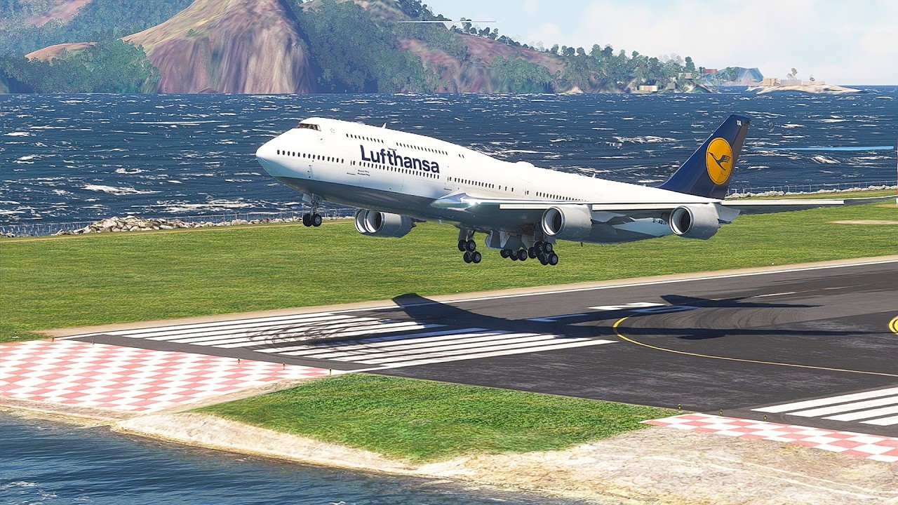 Seconds Before Touchdown! Boeing 747 Landing at Santos Dumont Airport