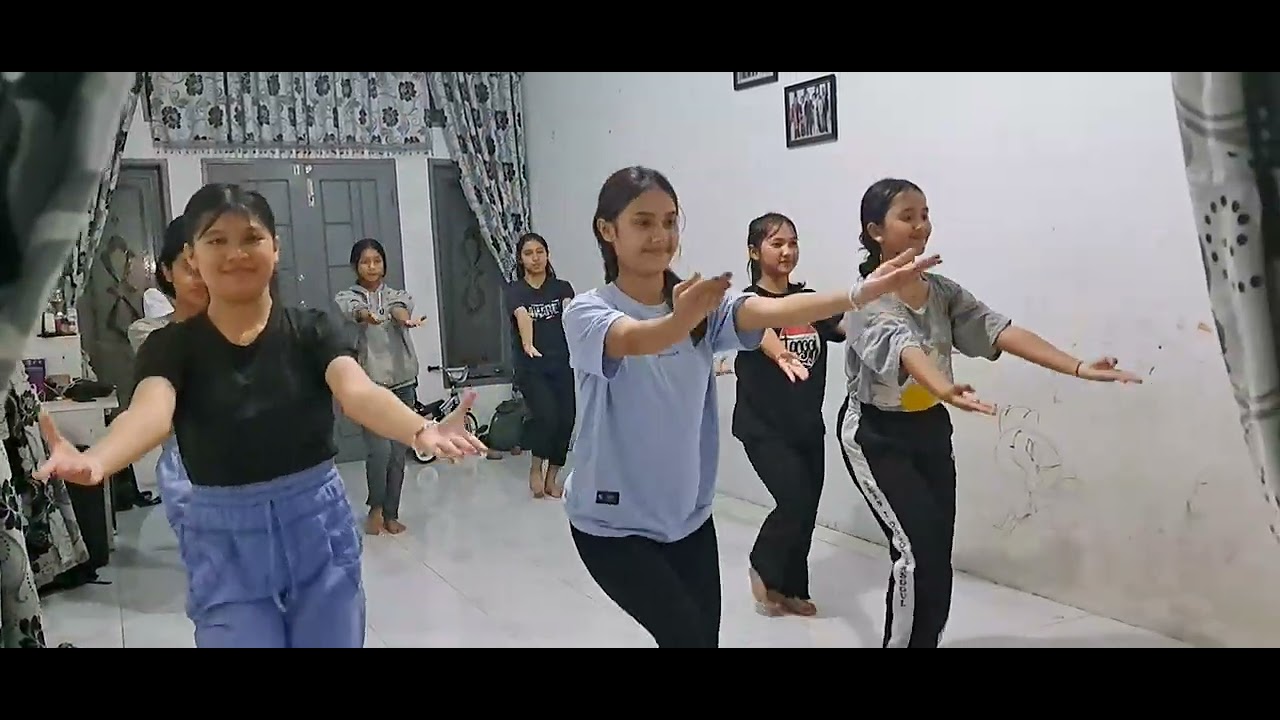 Latihan Tortor Panomunomuon (Tari Penyambutan) versi Sanggar Seni Tonggi