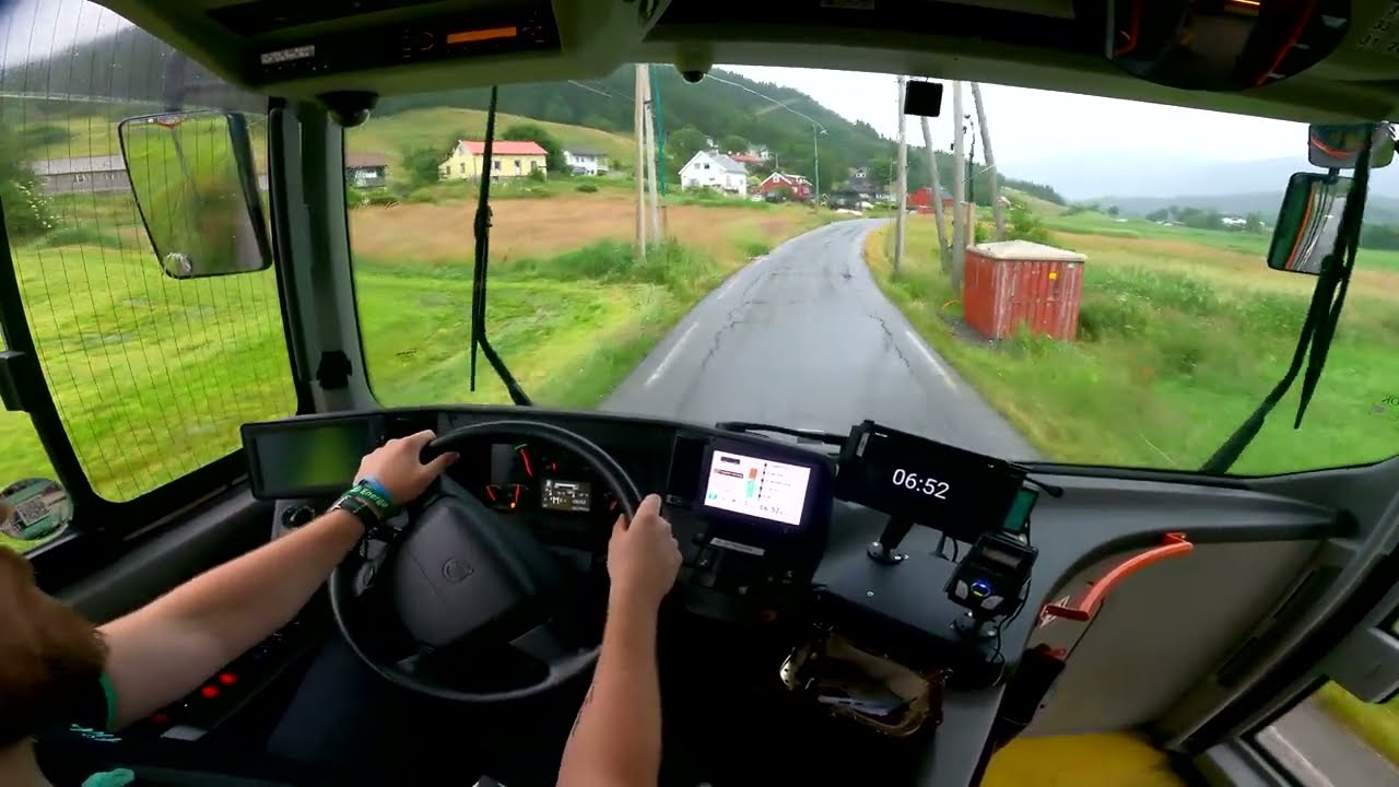 [Onboard] Taking semi-automatic Volvo on a spin in Arna