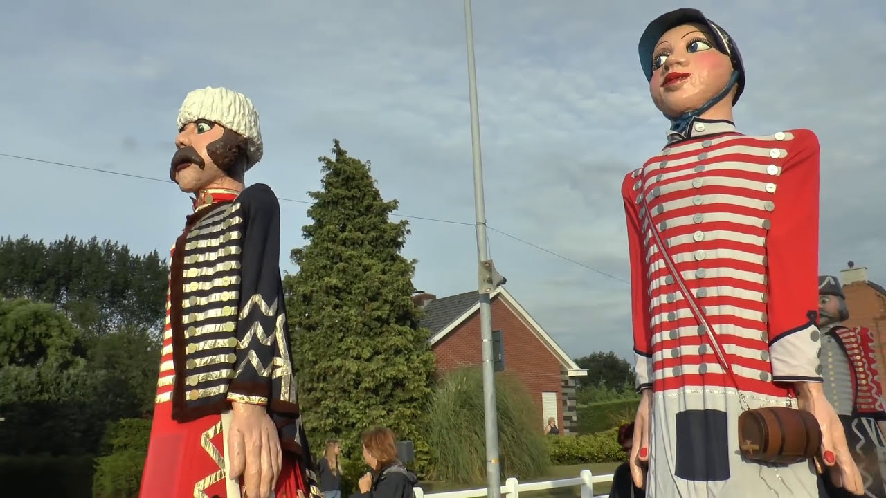 Halfoogst Kermis Reuzenstoet 2015