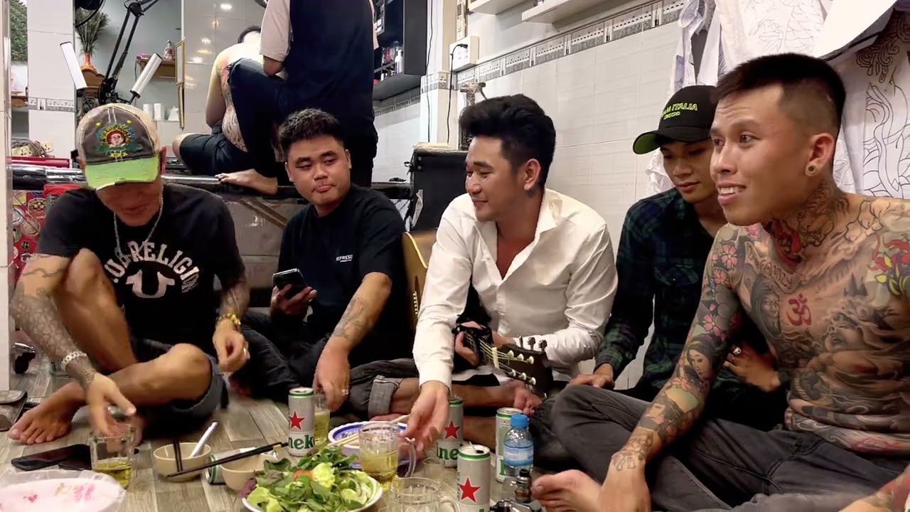Thuận chùa, Tony Móm, Tuấn Củ Chi và ae thợ xăm Long An hội tụ nhạc chế guitar 2022.