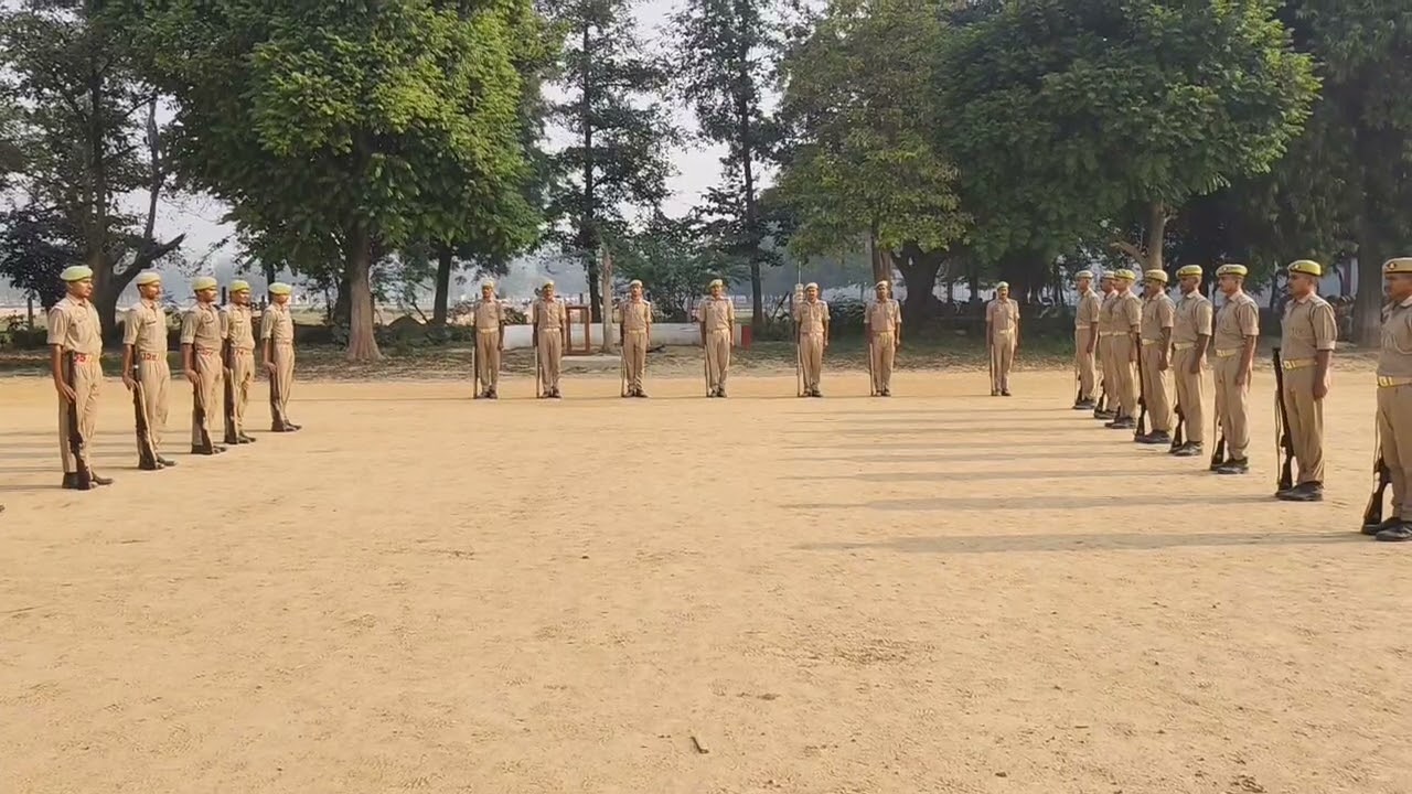 मध्य  पर रिक्त वर्ग बनाना