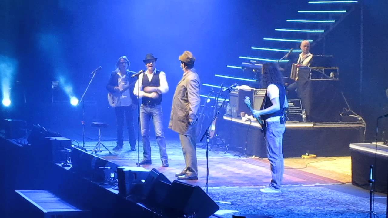 Brings Weihnachtsshow 06.12. 2013 in der Lanxess-Arena mit Hausmeiter Krause !