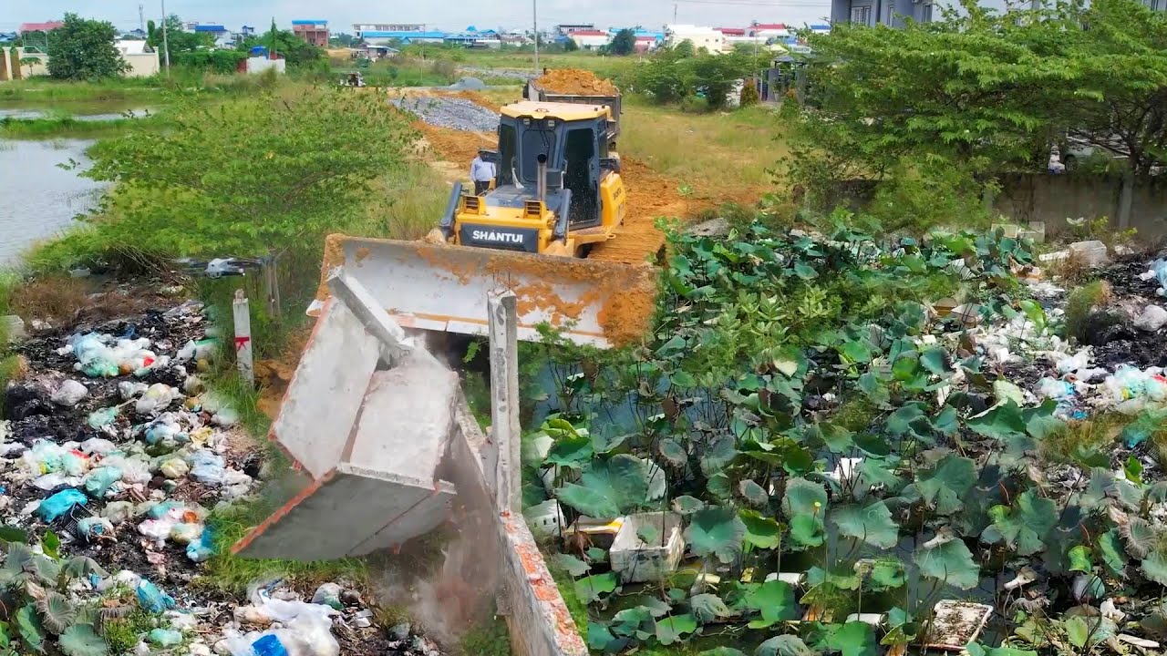 Fantastic Beat Actions! Skills Dozer Break Down The Wall Fill Land In Large Size Is Delete The Lake