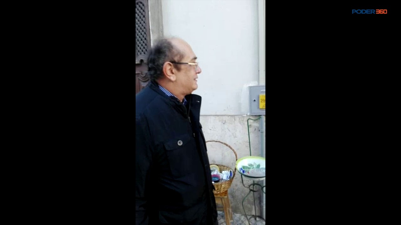 Gilmar Mendes é abordado ao caminhar em Lisboa:  