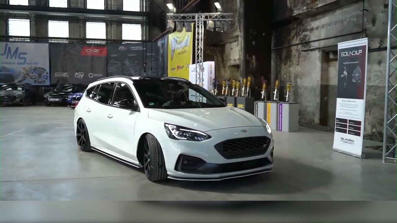 Ford Focus ST DEH Kombi Bodykit, Remus Auspuff, Corspeed Wheels und Gewindefahrwerk