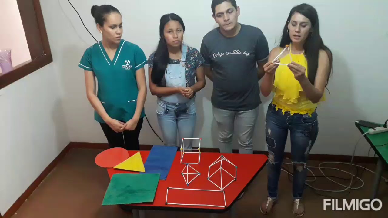 Los dones de Froebel. CECAR
