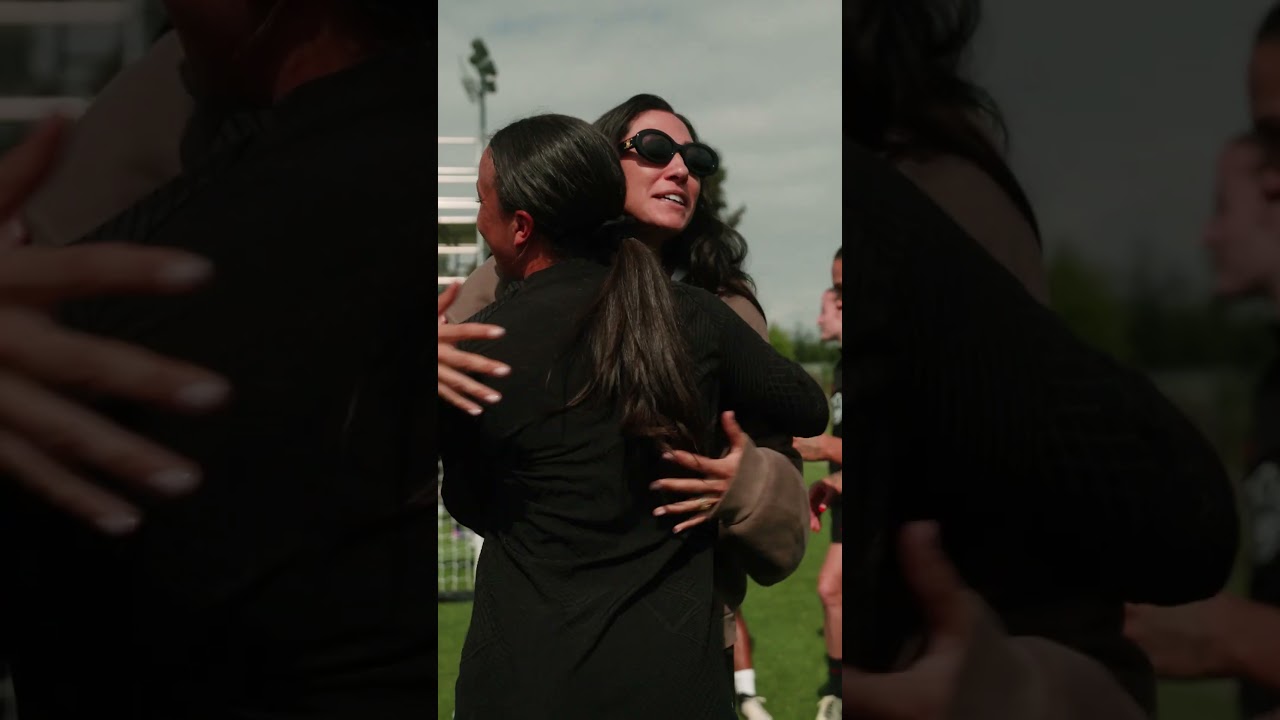 Christen Press and Tobin Heath Drop In On USWNT Training #uswnt #christenpress #woso #tobinheath