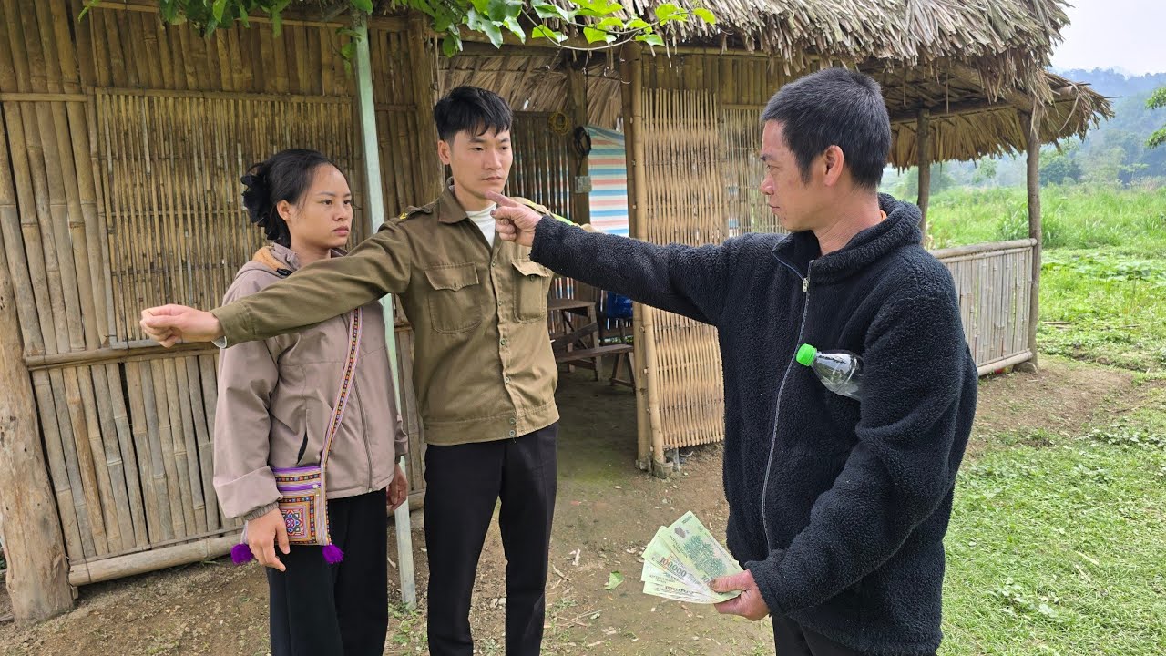 The alcoholic father came to see Lien and asked Tien for money.