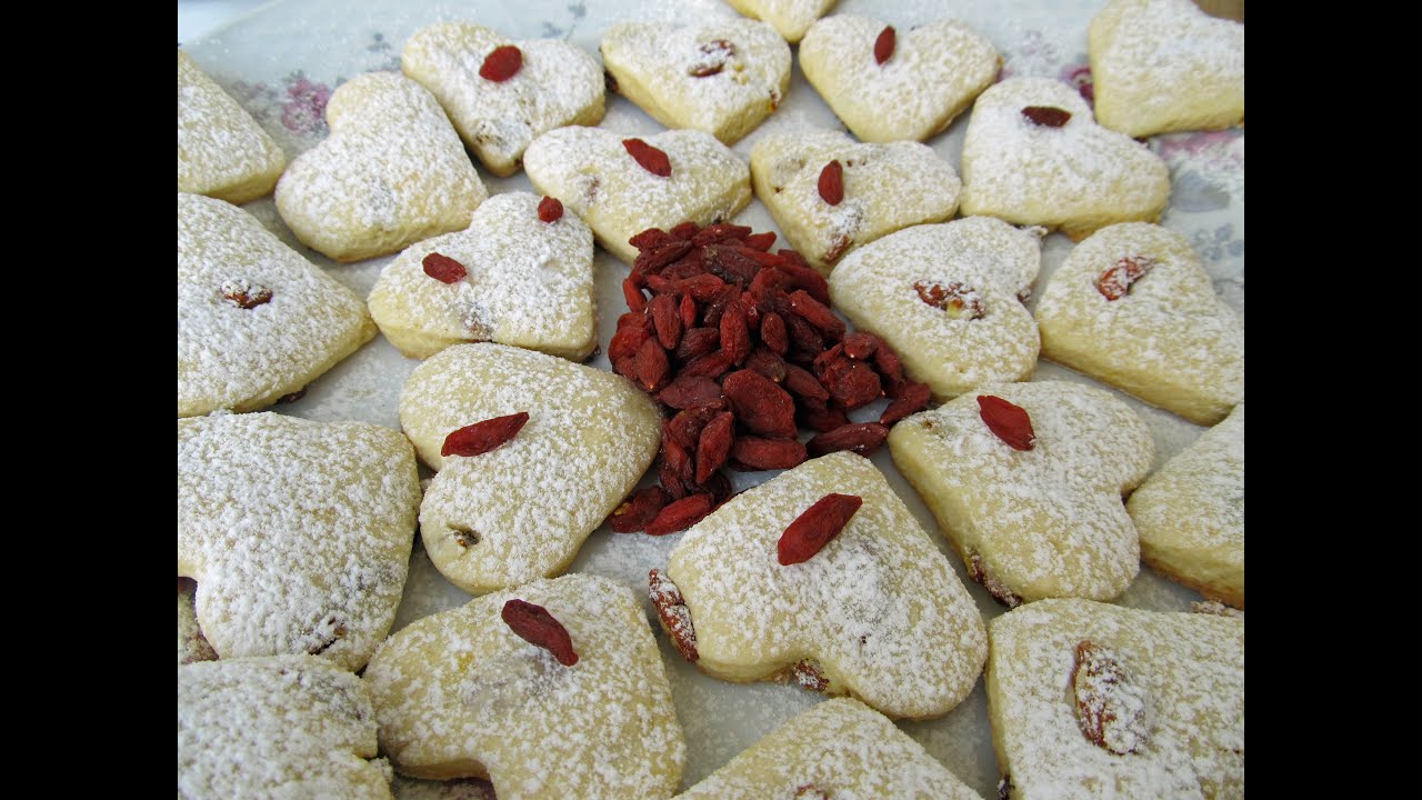 COTTI IN PADELLA: BISCOTTI DEL BENESSERE CON LE BACCHE DI GOJI BERRY COOKIES