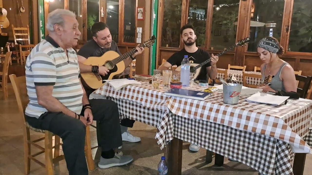 Τσιγγάνα ΛΑΚΗΣ ΞΑΝΘΟΠΟΥΛΟΣ - ΛευκΩδεία