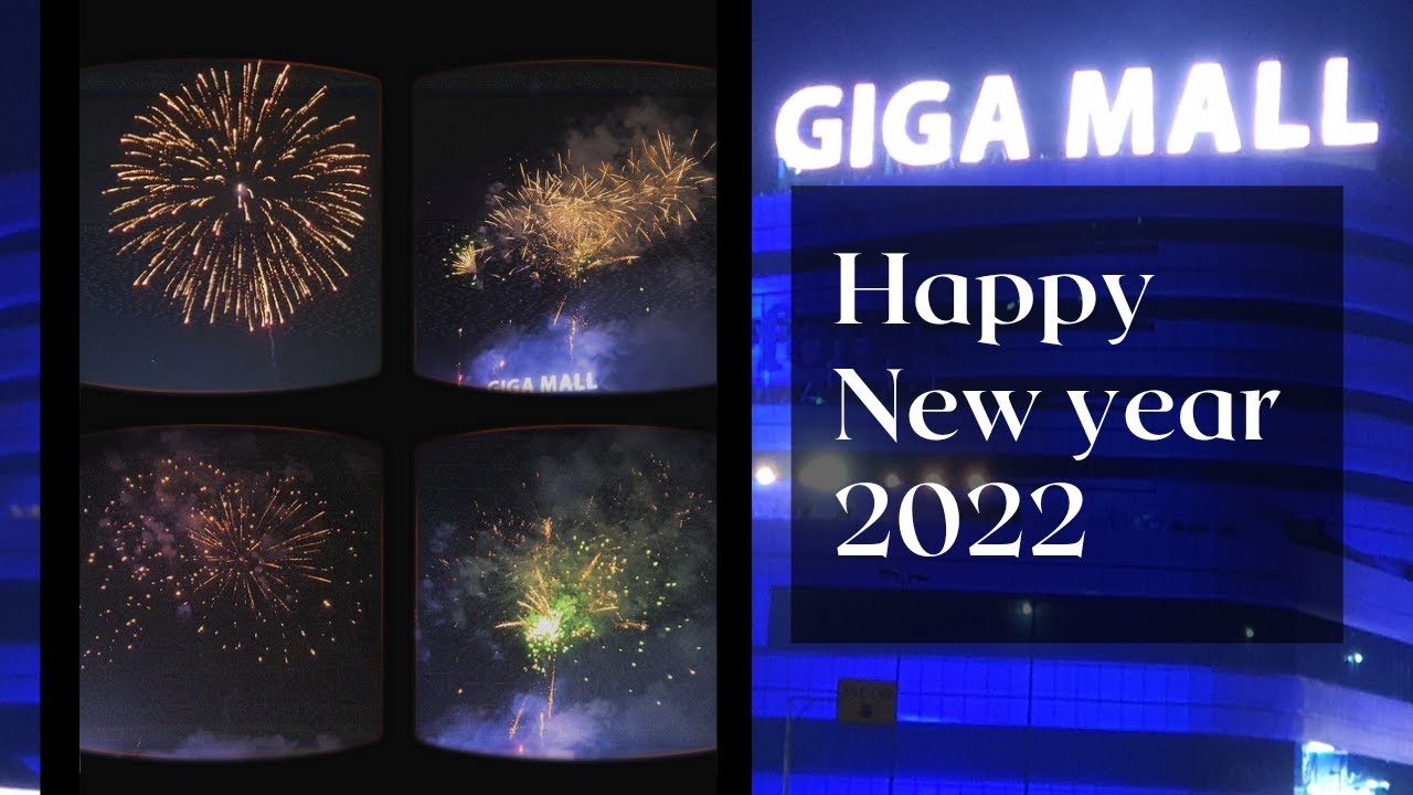 Fireworks at Giga Mall 2022 | Happy New Year 2022 | New Year Night at Islamabad | Waqas Aziz