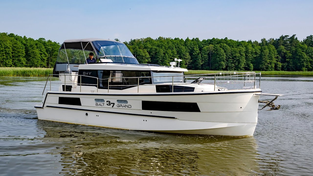 BaltYacht || Balt 37 Grand - моторная яхта (хаусбот)