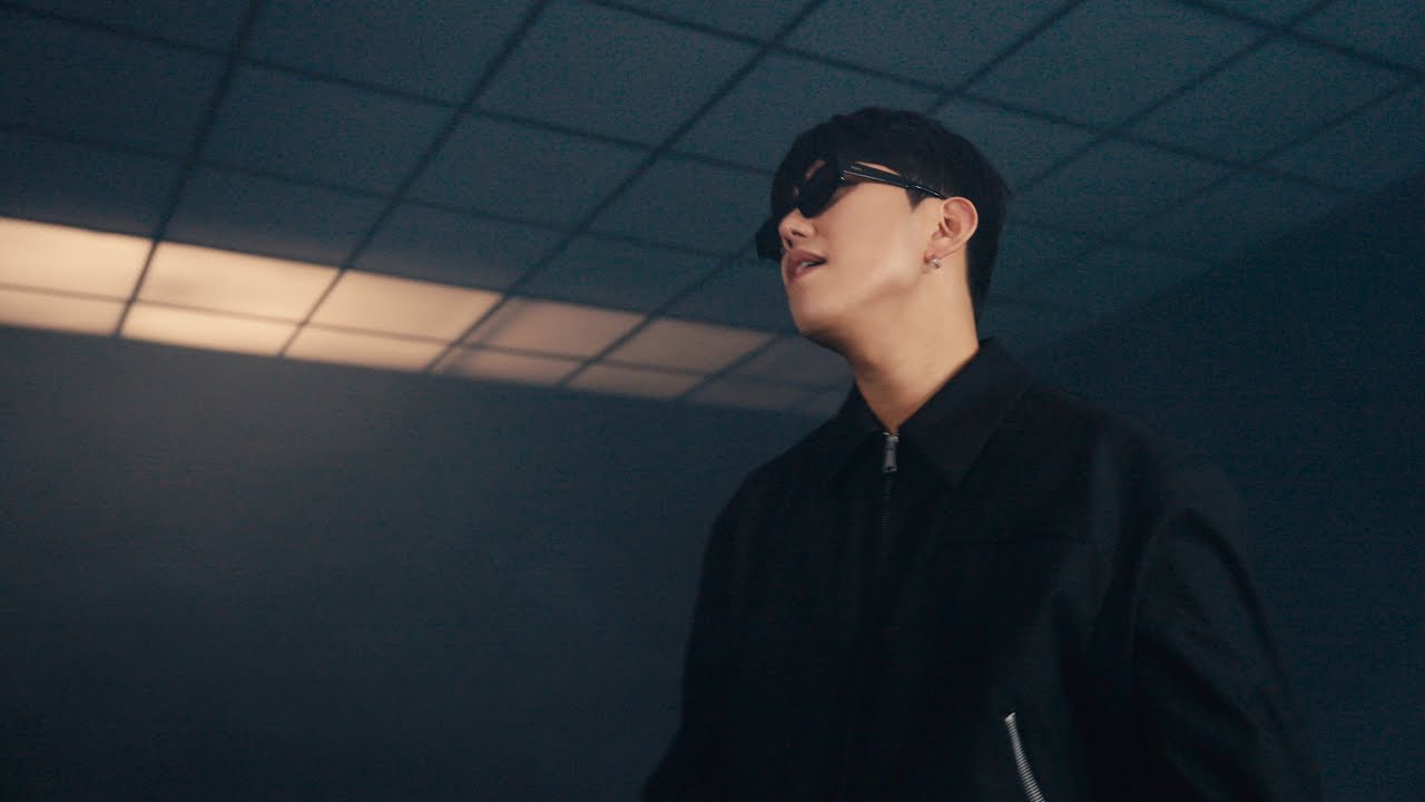 DG F - 'F/W' M/V