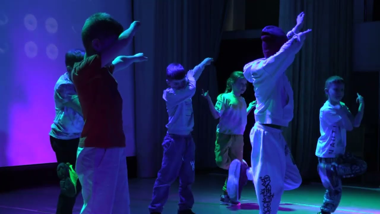 BREAK DANCE | APPLAUSE FEST