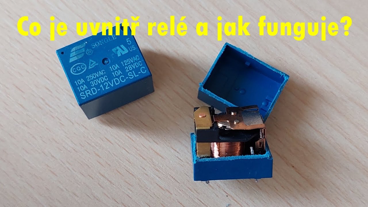 Co je uvnitř rel&eacute;?