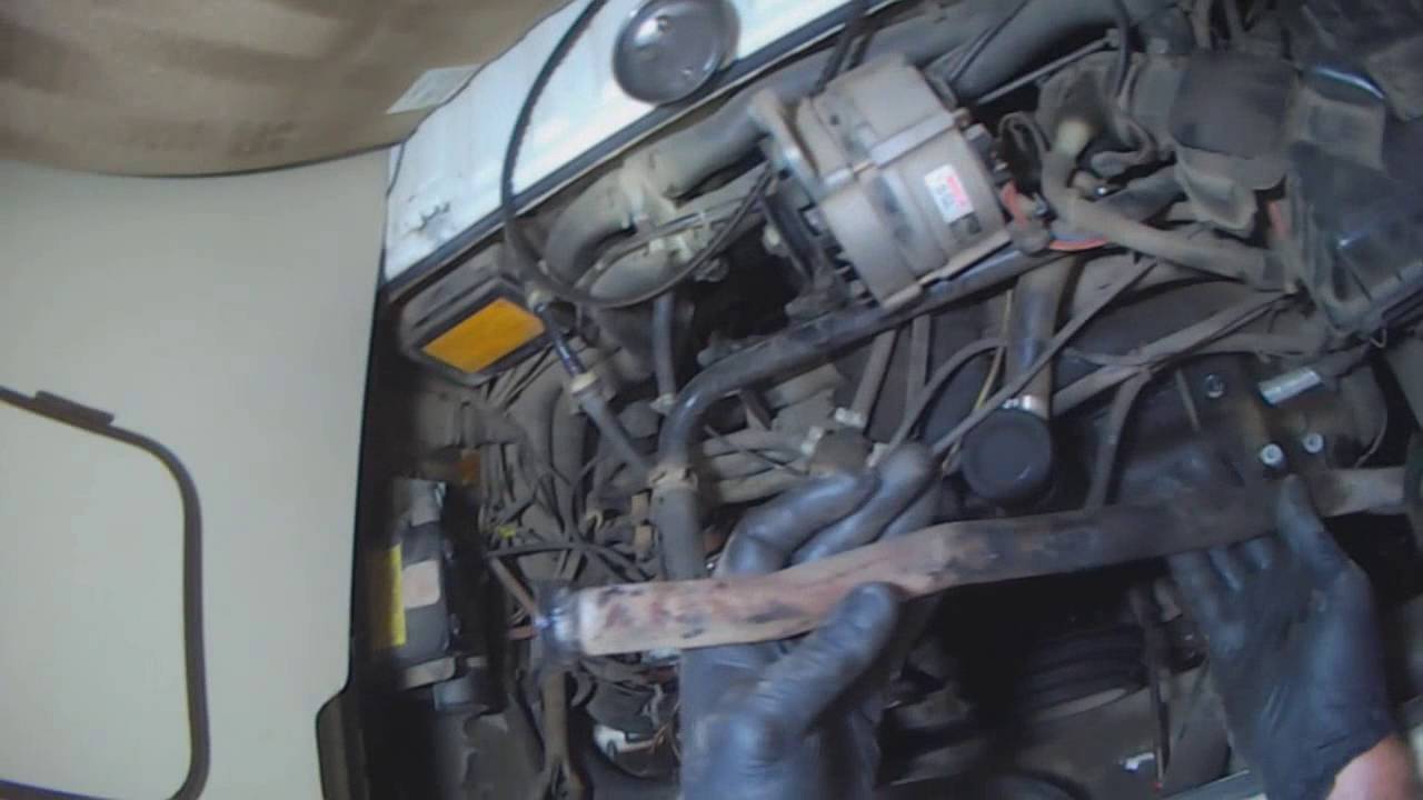 VW T3: снятие водяного насоса 1,9 л