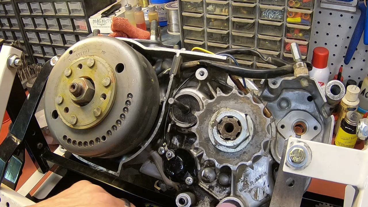 75 Suzuki TS250 engine disassembly part 1