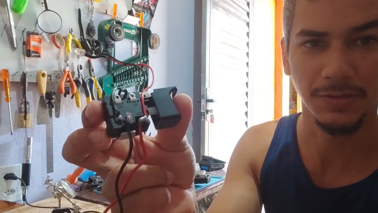 Como trocar o Gatilho parafusadeira Deko 21 V assista até o final o teste