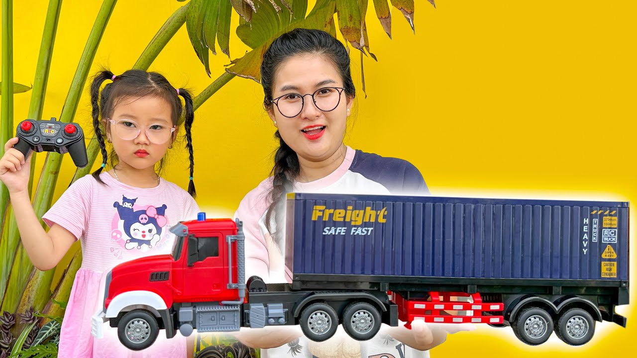 Changcady review xe container m&ocirc; h&igrave;nh, học l&aacute;i xe si&ecirc;u to khổng lồ
