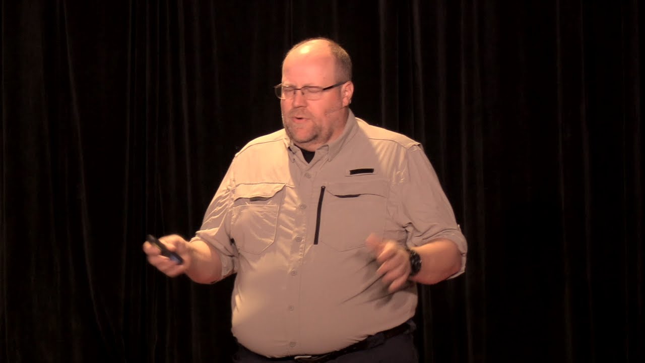 A View of Our World through the Eyes of a Hawk | Lyle Russell | TEDxTullahoma