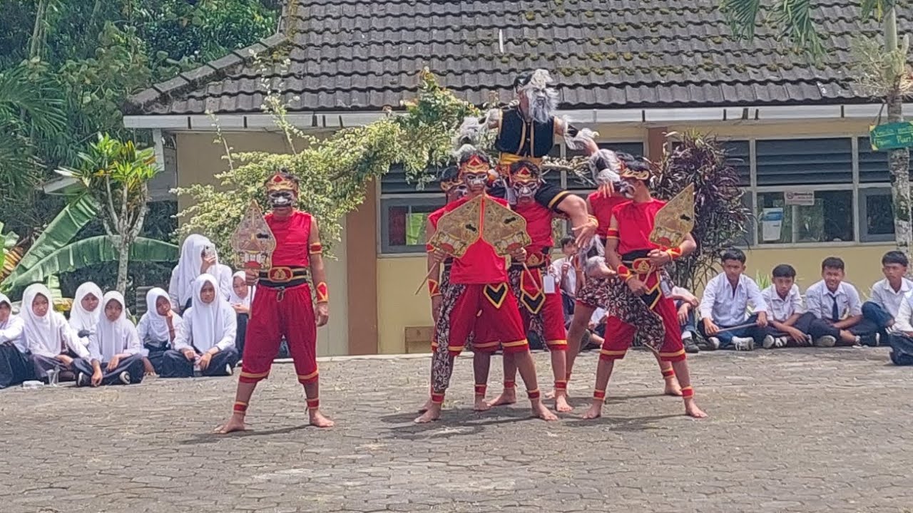 Ujian praktik mapel Seni Budaya: Tari Sugriwa Subali (9A) & Roro Jonggrang (9B) tahun 2026