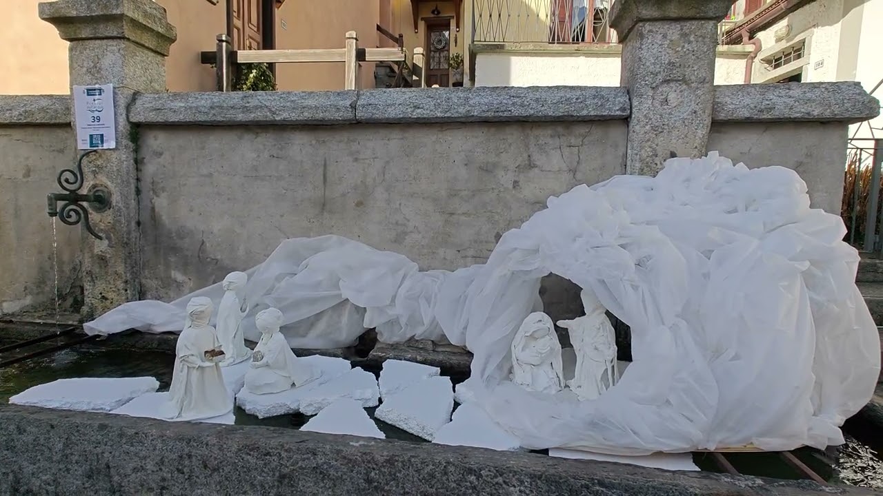un presepe sull'acqua a Crodo (Piemonte) 2025