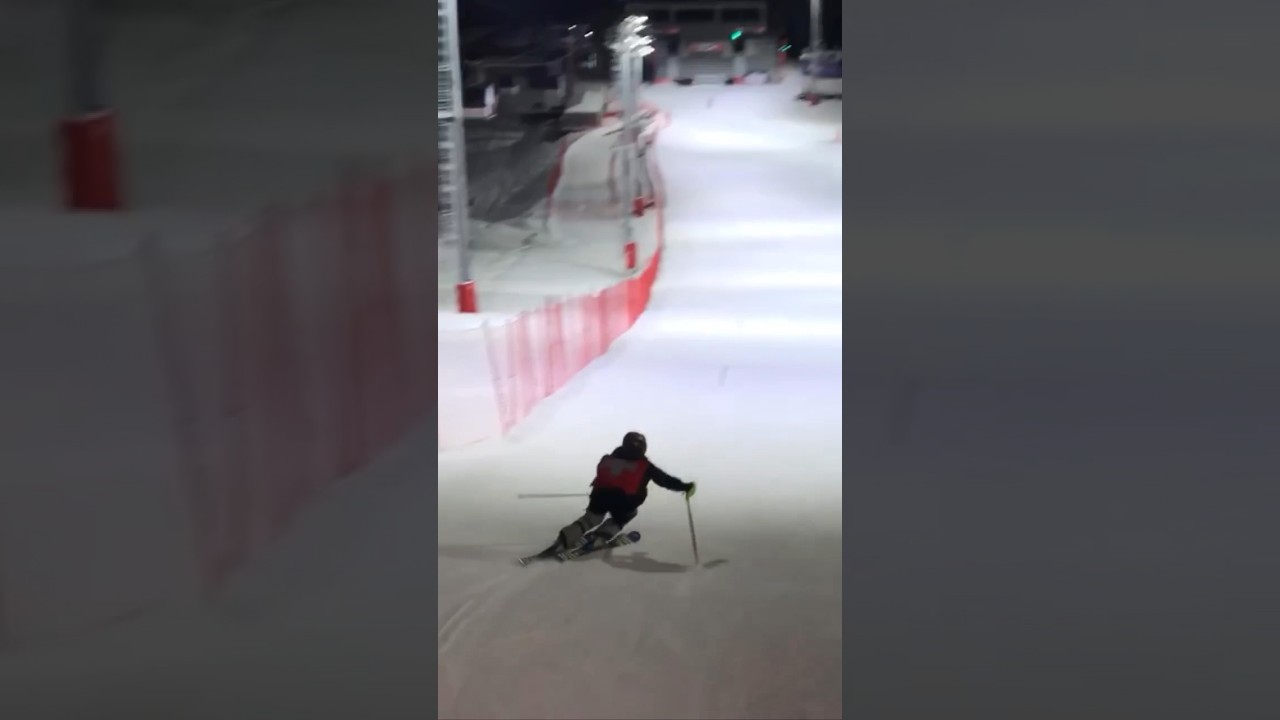Slalom training #школаоксаныдегтяревой #redbull #slalom #ski #carving