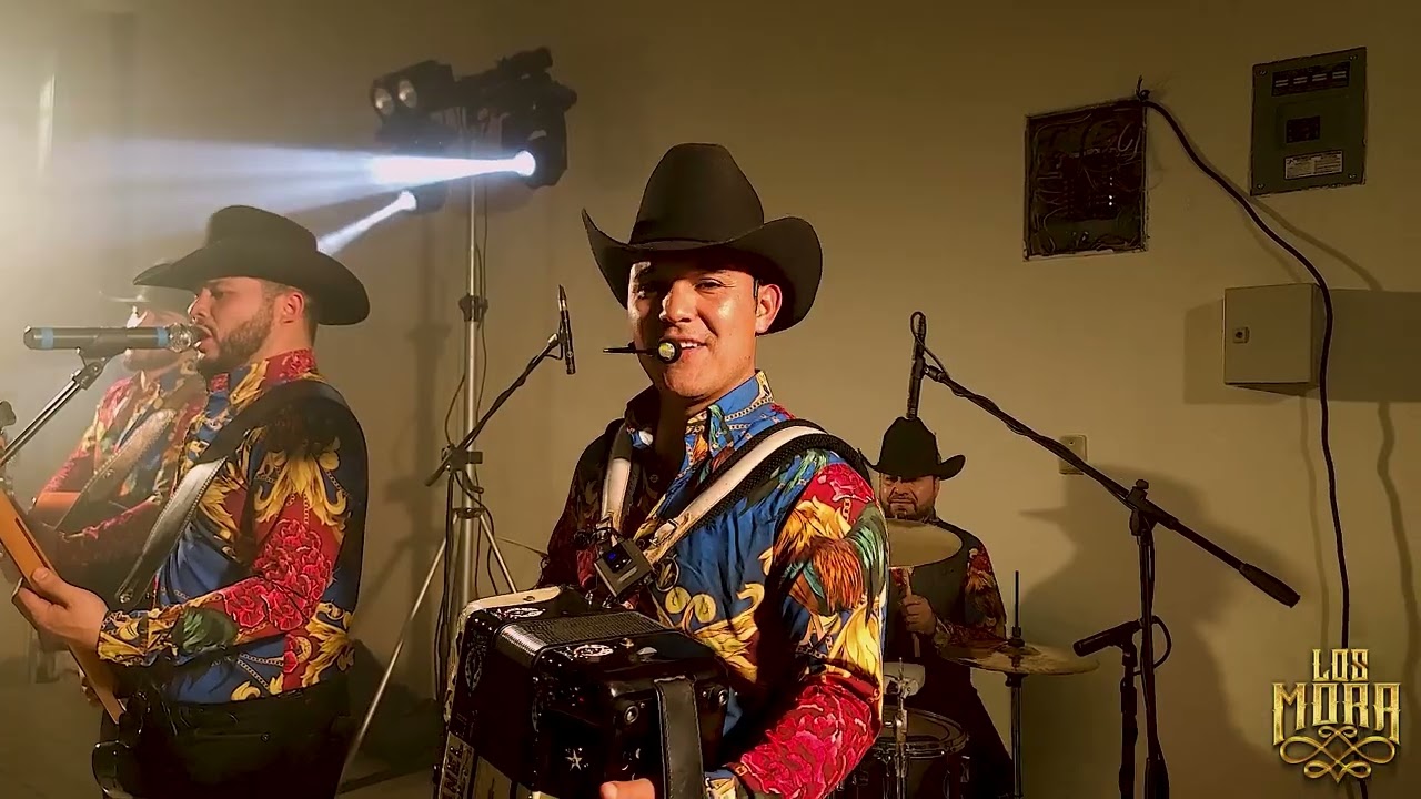 Corrido Juan Ramos - Los Mora en vivo