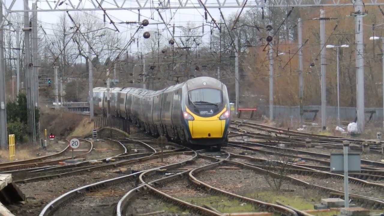 1M09 0838 Avanti 390136 Glasgow Central to London Euston