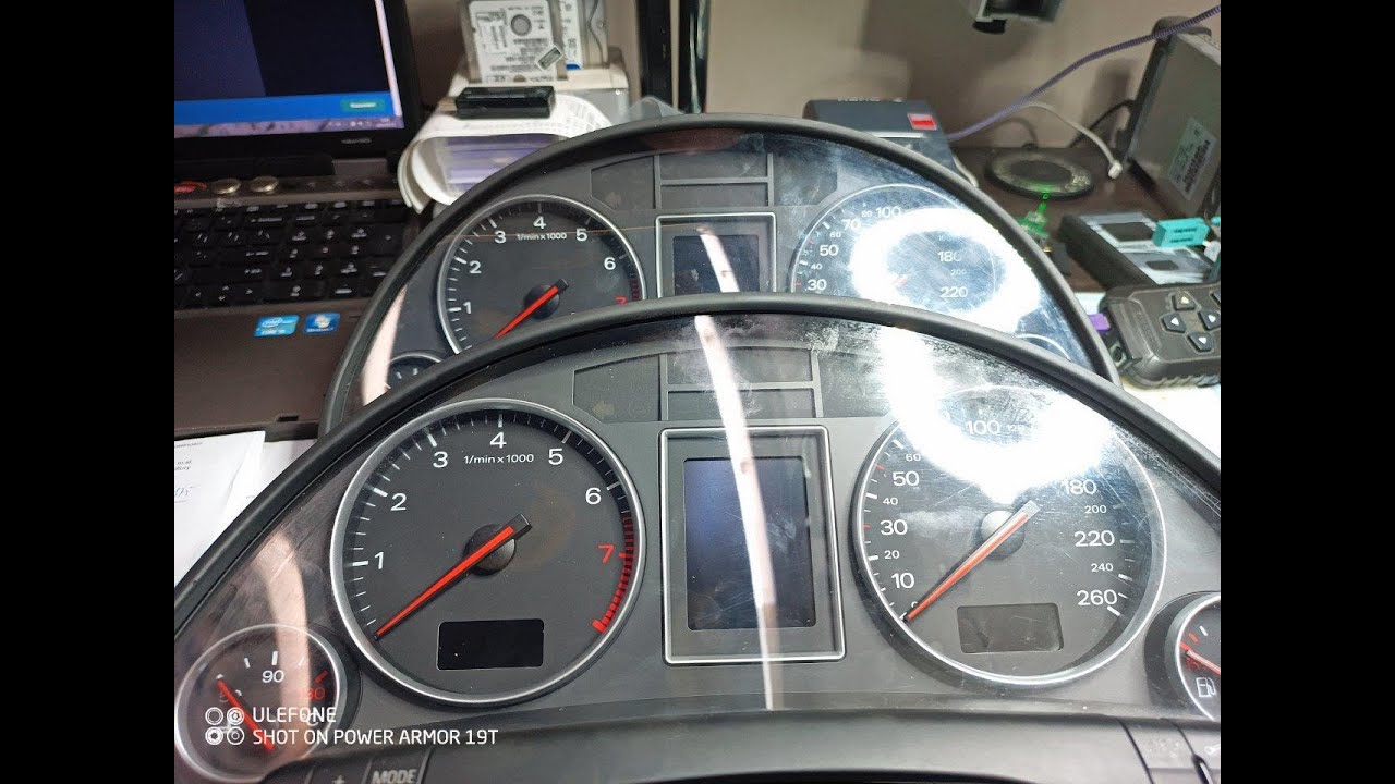 Klonuje licznik od Audi A4 B6/7.