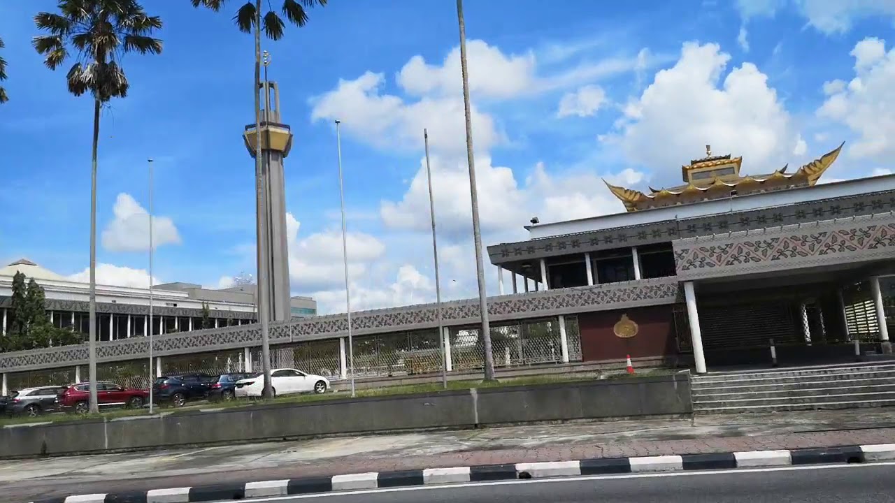 Brunei International Airport to Downtown by Bus