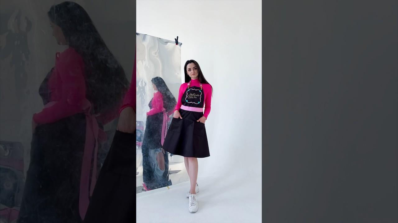 Express Yourself: Apron Dresses for the Artistic Soul #ExpressiveAprons